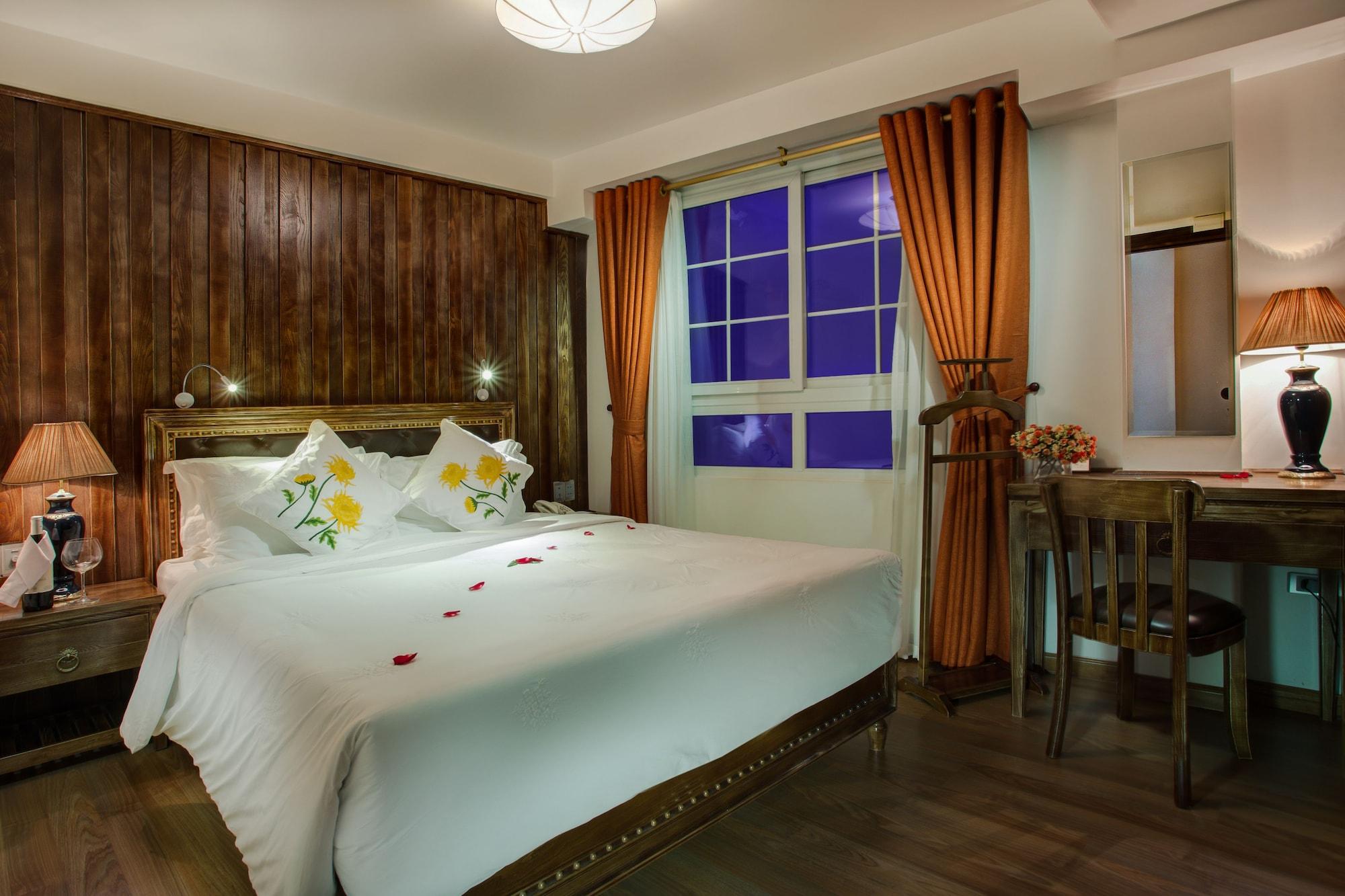 Noble & Swan Boutique Hotel Hanoi Buitenkant foto