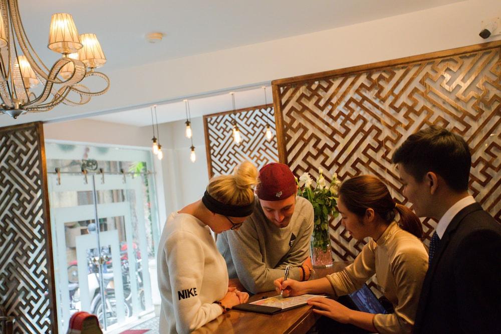 Noble & Swan Boutique Hotel Hanoi Buitenkant foto
