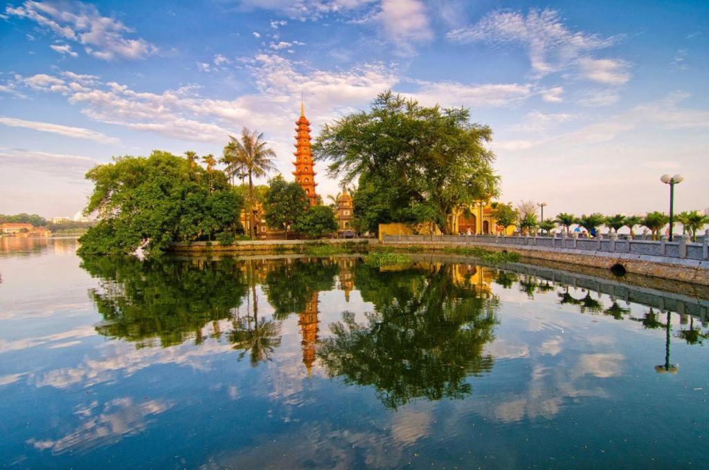Noble & Swan Boutique Hotel Hanoi Buitenkant foto