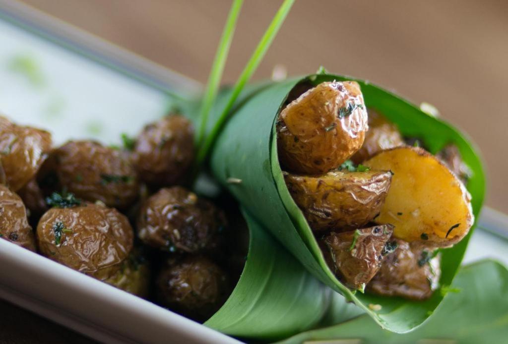 Noble & Swan Boutique Hotel Hanoi Buitenkant foto