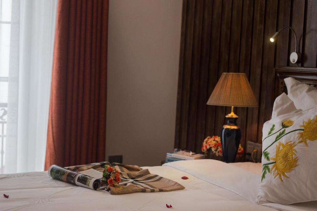 Noble & Swan Boutique Hotel Hanoi Buitenkant foto