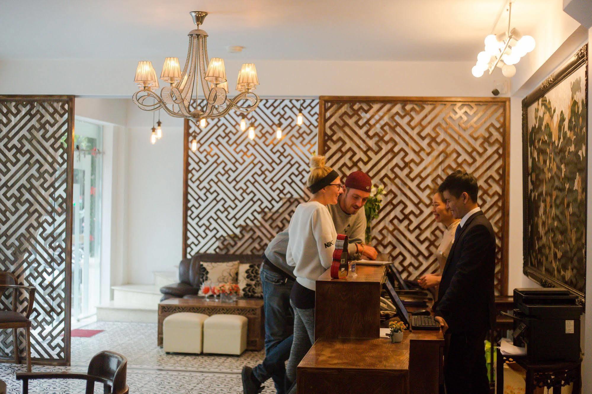 Noble & Swan Boutique Hotel Hanoi Buitenkant foto